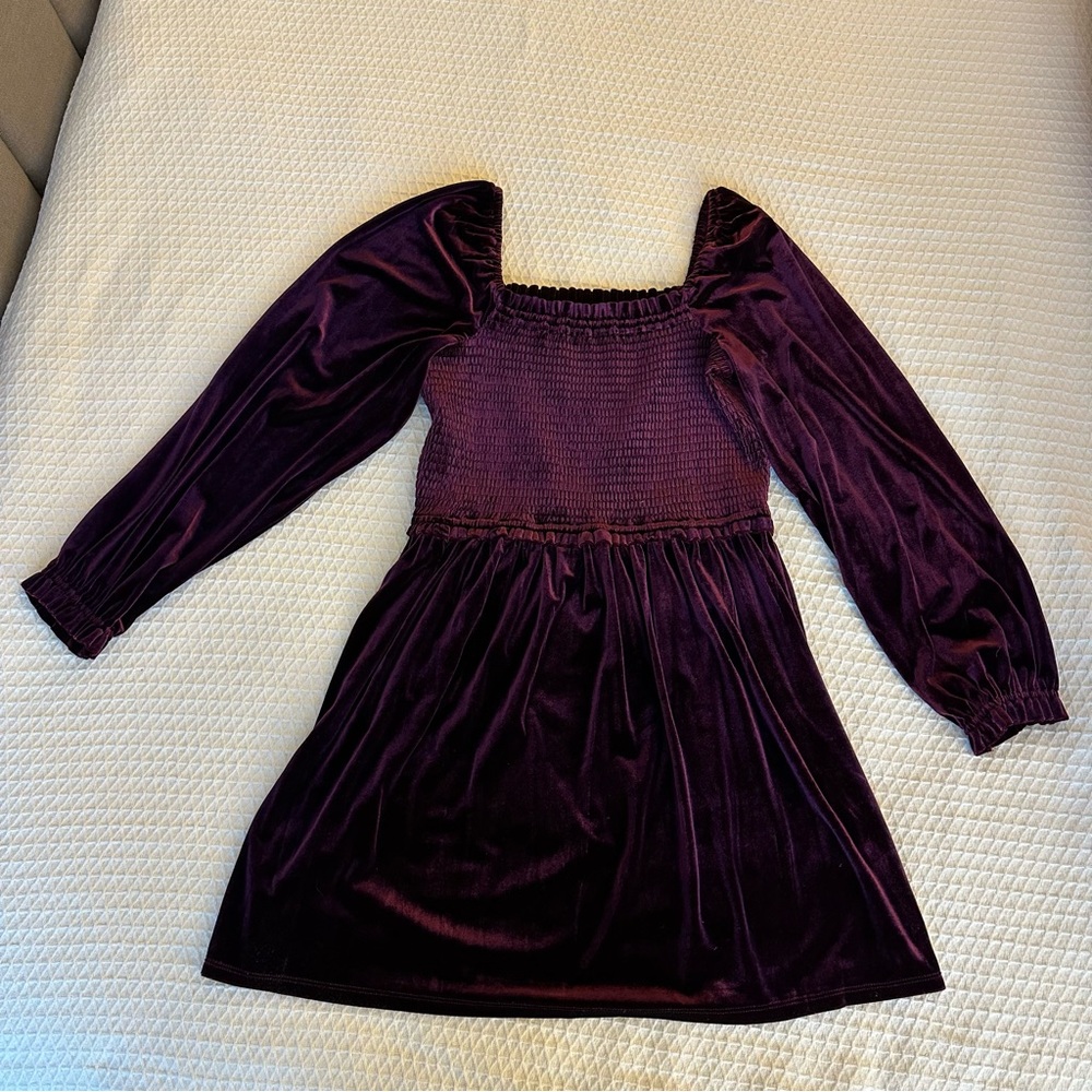 1.State Smocked Bodice Long Sleeve Maroon Velvet Dress - Picture 4 of 6